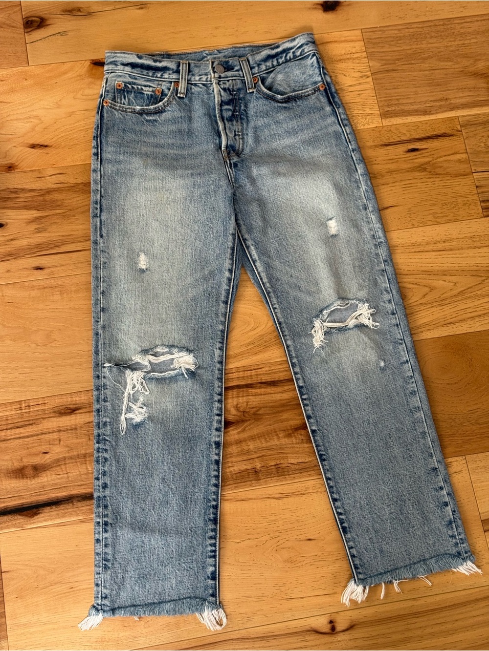 Levi's Wedgie (LOST INSIDE)